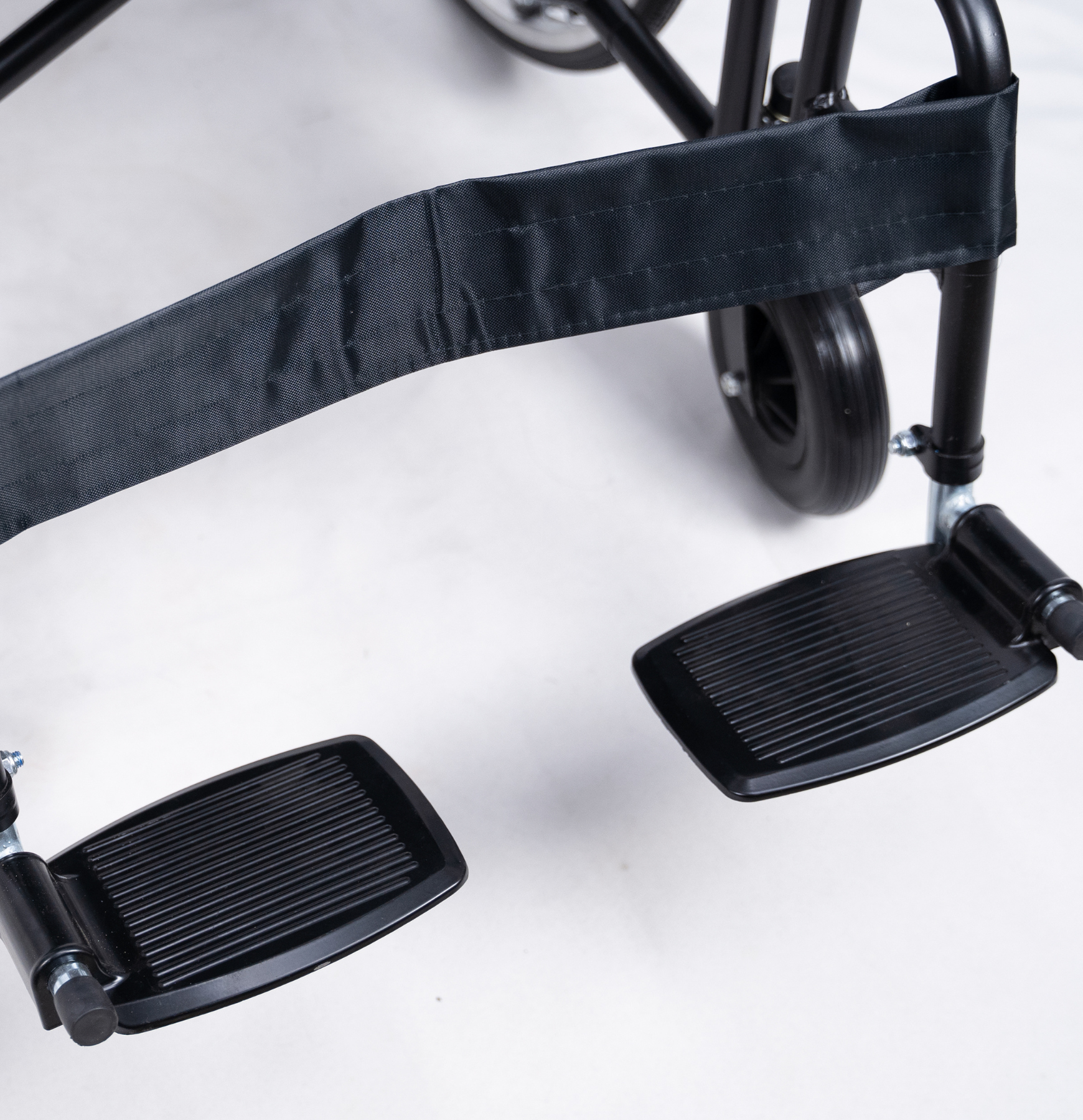 รถเข็นวีลแชร์ รุ่น JUMBO สำหรับคนตัวใหญ่ Size XXL (Manual Wheelchair) รับประกัน 1 ปี รถเข็นวีลแชร์ รุ่น JUMBO สำหรับคนตัวใหญ่ Size XXL (Manual Wheelchair) รับประกัน 1 ปี